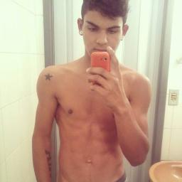 abaixar a cabeça? só pra orar irmão ;)