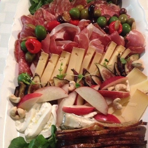 amusecatering's profile picture. seasonal platters and local veggies