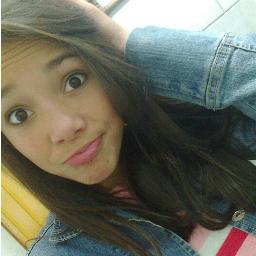 Sou c3 = Chata,curiosa e ciumenta *-*