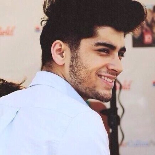 FOLLOW @mullincrack ask flr a followback
LIMIT ILL FOLLOW BACK AS SOON AS I CAN STAY SWAGGY ILY