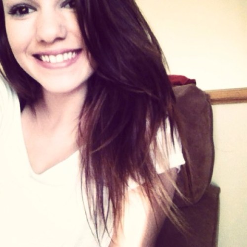 _iLove_Nialler's profile picture. sometimes all you need is to close your eyes and enjoy the music that is life.