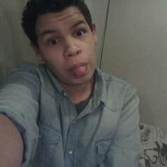 Sou mais uma de bilhões de pessoas do mundo '-' e não faço bostah nenhuma ;P #FollowQQ_Ribeiro