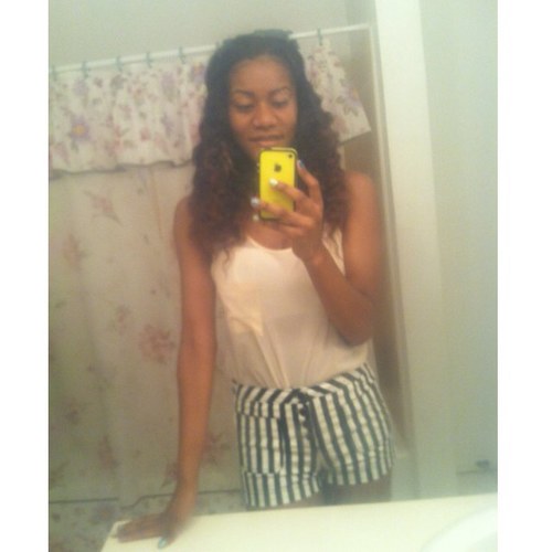 hollerlyzelle's profile picture. sunday fundays all week