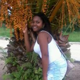 Menina mulher, com muitos sonhos, e determinação para realisalos.