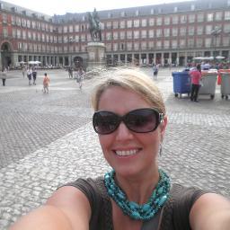 lesfun98's profile picture. Spanish teacher, yogi, mom