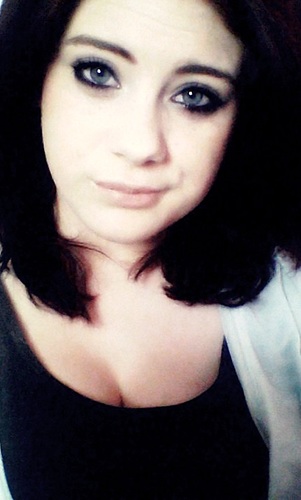 MrsPolin's profile picture. :-*