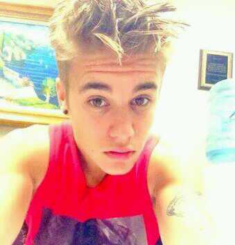 He changed my life. He makes me smile. He makes me happy. His music is beauty. He is Justin Drew Bieber.