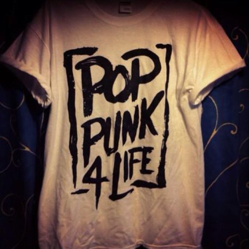 Pooping in a urinal is so pop punk.