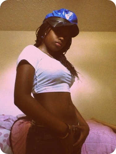 A bio? really doe..really? Nah just follow me..i'll follow back. OH and follow @OfficialAlexJay he got mad talent #TeamFollowBack