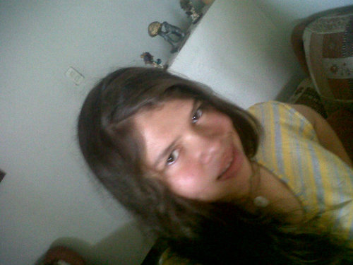 La musica es mi pasion el cantar, bailar.. es mi gran sueño y compositora..