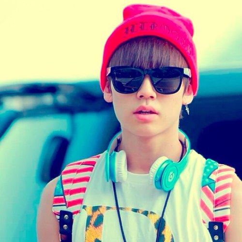 หล่อแบบผมใครทนไหวครับ ?