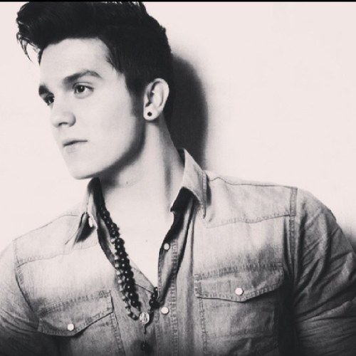 Troco a eternidade por você, o paraiso é estar ao seu lado @luansantana13-03-91 /10:35