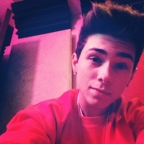 Seeking girlfriend :$