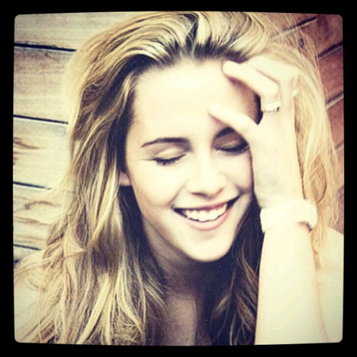 Krisbian,Belieber,Mahomie :), and please follow my 2 nd account @Bilkiserz :) and follow @lilycollins_up