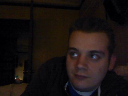 My name is Eric. I'm 29 and a divorced father of one amazing little boy. If you wanna know anything eles just ask.