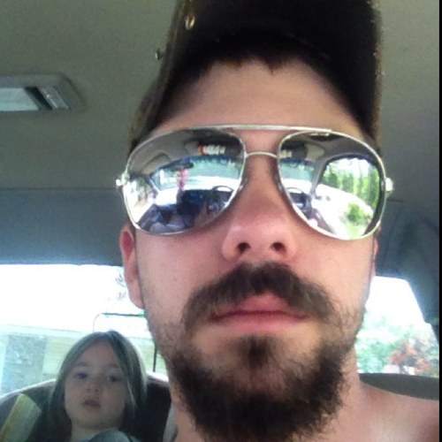 Im Aaron im 23 im married to my best friend April Pike thats about it beside i work at night at Anci in Roanoke AL