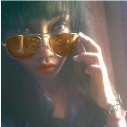FOLLOW ME .. @HanrinaGD 
#FOLLBACK ..