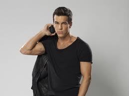 CLUB DE FANS DE MARIO CASAS ¿Quien es el ? El hombre que nos saca lo mejor de cada persona en cada proyecto que hace.