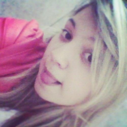 ≠ㅤㅤ Felicidade,palavra longa, tão breve na relidade. antes fosse uma sílaba mas durasse uma eternidade.