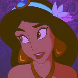 Soy la princesa de Agrabah, di calabazas a Jafar. Uso Doritos de pendientes. Enamorada de Aladdín. Como soy rica tengo un tigre de mascota. 
 #SpanishDisneyRol