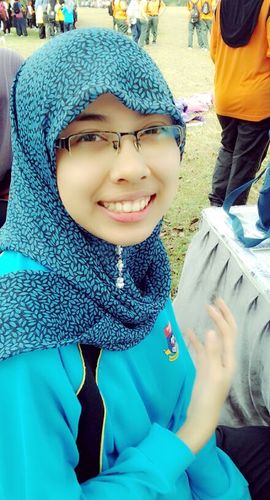 My name Zarith Nur Syahrain.. | 17 years old | sye budak SPM..|