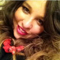 Make up artist, Hair stylist, vinyl collector and treasure hunter!