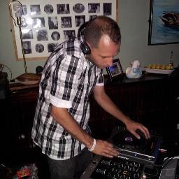 I'm The ISH!, -- The Life & Times Of The 1st Semi-Celebrity DJ!!  Est. 00' -- & @bestbuy_theater Staff! IG: Mikeyd_97 Booking & Demo's: Mikeydradio@yahoo.com