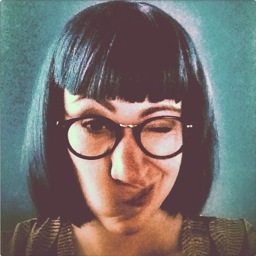 photographer, artist, veggiefull, bike loving, adventure searching girl in Toronto.