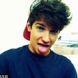 maloshka_1705's profile picture. 