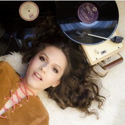This is a support account for Erin Sanders. Don't miss Erin Sanders as Camille Roberts on Big Time Rush & as Quinn Pensky on Zoey 101.