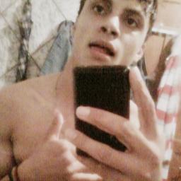 Naoo existee caminhoo para a paz;
           A paz e o Caminhoo;