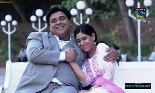 Love Ram Kapoor.. Adore Sakshi Tanwar.. Naughty like Peehu... And freakinly addicted to BALH...
