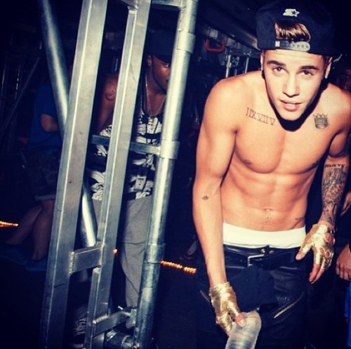 I love Justin Bieber. He changed my life in everyway! I will ALWAYS be a belieber no matter how old we get! ❤