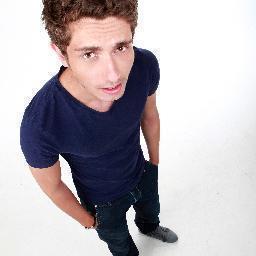suivez moi . follow me please
