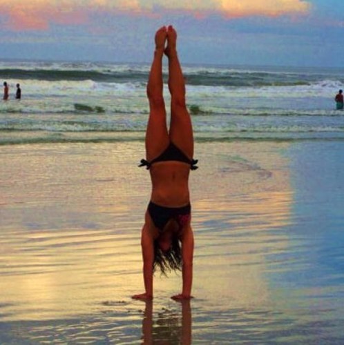 Anon competitve cheerleader. In love with Cheer Athletics and Top Gun. Stunting on the daily. Keep it real ✌