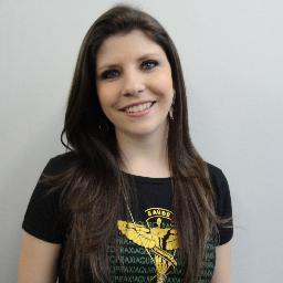 Quiropraxista, graduada pela Universidade Feevale em 2011, com registro na Associação Brasileira de Quiropraxia (ABQ 0587)