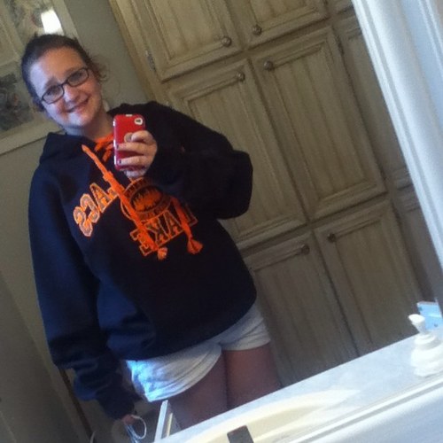 EmilyDanceLove's profile picture. Dance is my life (: ryan anderson has my heart 3 i love football&&hockey (: well injoy my tweets and my pictutes (: