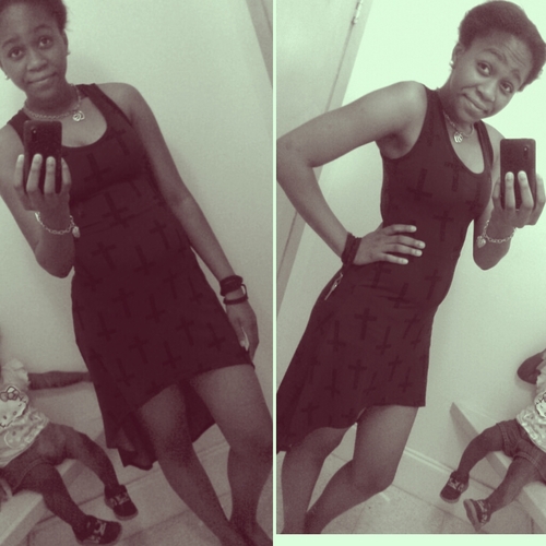 well ii am cool af if yhu follow mhee ii follow bck myii wife is @x____louekayla yhu follow hea she will foloe bck