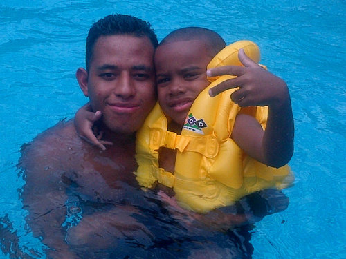 samotzeuqram's profile picture. Licenciado en economía social