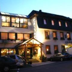 KroneGeiselwind's profile picture. Zum Wohlfühlen. Herzlich wilkommen in unser Hotel. Erleben Sie Gaslichkeit wo sie am schönsten ist. HOTEL &amp; GÄSTEHAUS KRONE