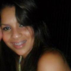 - aнαquelα meniiniinнaa cresceu αmαdureceu e αprendeu α ver o mundo com outros olнos* descobriiu que não vαle α penα' sofrer
e siim aprender