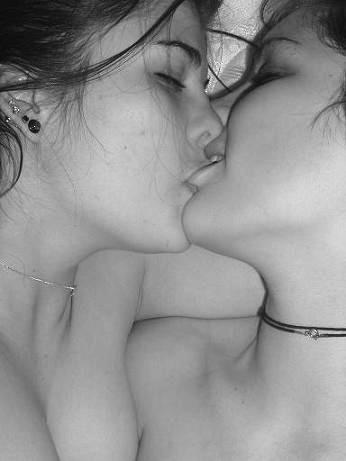#TeamLesbian #TeamAlwaysHorny #TeamWetPussy #TeamFatPussy | DM Me For Erotic Chat.