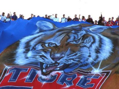 Somos la voz que baja de la tribuna de Tigre. El q sigue al Matador d modo incondicional. El q vibra al compás de Señores dejo todo, me voy a ver a Tigre. . .