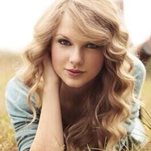 13 years old|| swiftie|| love taylor, shes so inspirational and beautiful, & makes me feel better when I'm upset.
Last kiss. 13