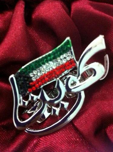 : يَ يمـه .. تـرى رآسـي تحـت رجلك .. دآمـك رضيتـي مآ همنـي رضـآ هآلنـآس ♥”
