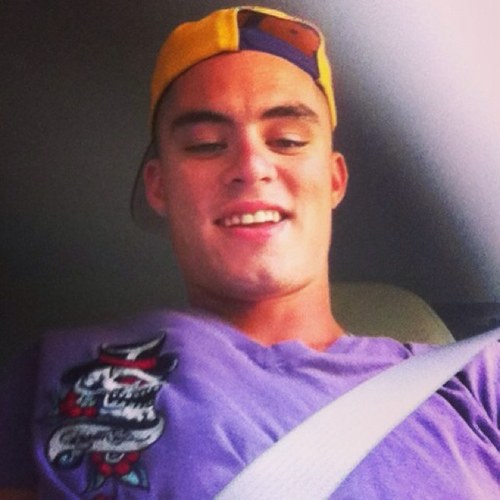 A young man just trying to have a better life. Kik: castoway8282 IG: @castoway1108