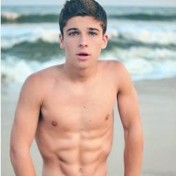 buenos_tios_'s profile picture. 