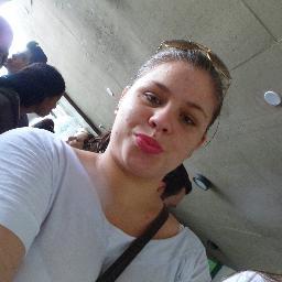 Sou uma garota como outra qualquer,insegura, gosto de sonhar e imaginar além do que eu posso viverhttp://www.orkut.com.br/Main#Profile?uid=7983032804156657075