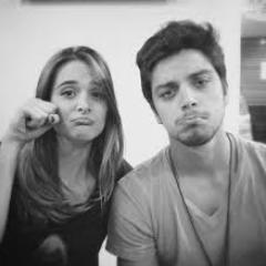 se for pra eu escolher amar voces ou respirar , eu uso meu ultimo suspiro pra dizer que sou apaixonada por voces @juulianapaiva  e @simasrodrigo  ♥