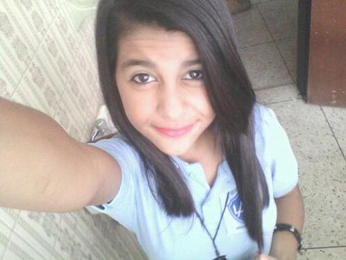 Te la tiras de sifrina y me pides mi Blackberry prestado para actualizar tu estado enFacebook? -BitchPlease.